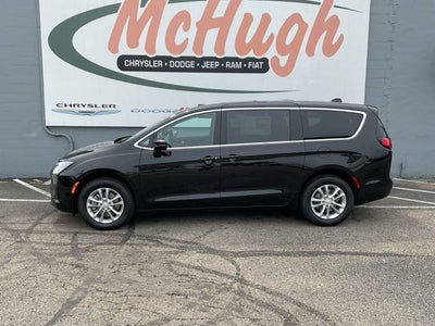 2027 Chrysler Pacifica PACIFICA SELECT AWD