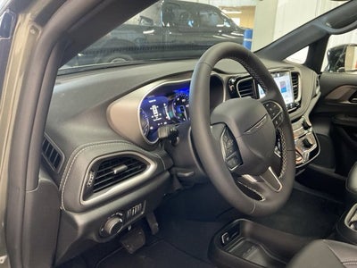 2027 Chrysler Pacifica PACIFICA SELECT AWD