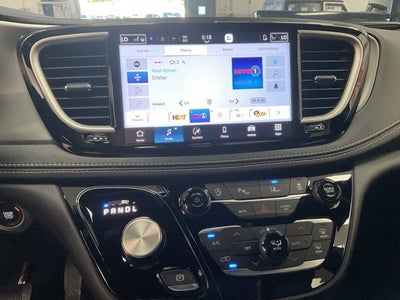 2027 Chrysler Pacifica PACIFICA SELECT AWD