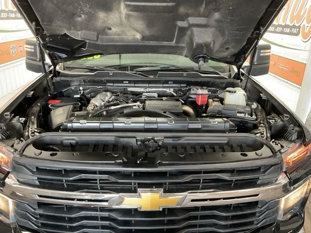 2025 Chevrolet Silverado 2500HD 4WD Crew Cab Standard Bed LT