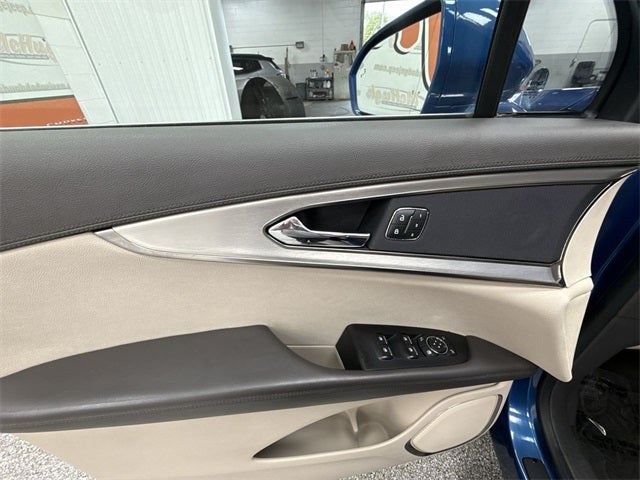 2020 Lincoln Nautilus Standard