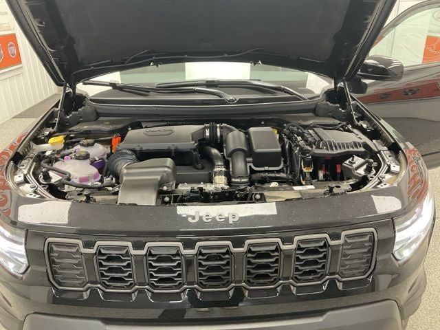2026 Jeep Cherokee CHEROKEE LAREDO 4X4