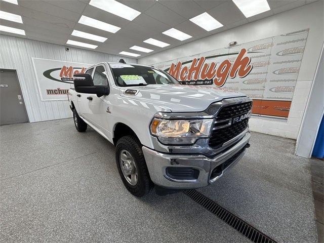 2023 RAM 3500 Tradesman Crew Cab 4x4 6'4' Box