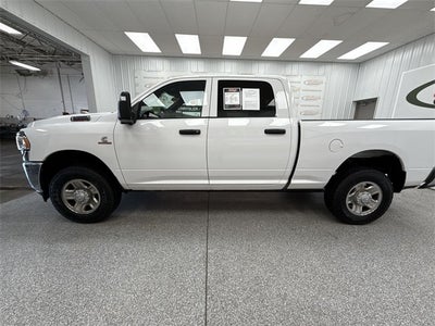 2023 RAM 3500 Tradesman Crew Cab 4x4 6'4' Box