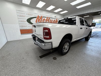 2023 RAM 3500 Tradesman Crew Cab 4x4 6'4' Box