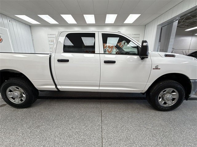 2023 RAM 3500 Tradesman Crew Cab 4x4 6'4' Box