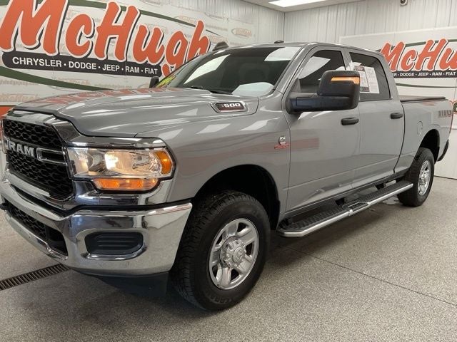 2024 RAM 3500 Tradesman Crew Cab 4x4 6'4' Box