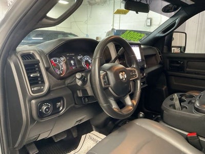 2024 RAM 3500 Tradesman Crew Cab 4x4 6'4' Box