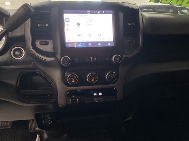 2024 RAM 3500 Tradesman Crew Cab 4x4 6'4' Box