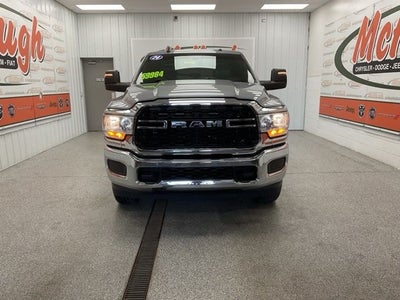 2024 RAM 3500 Tradesman Crew Cab 4x4 6'4' Box
