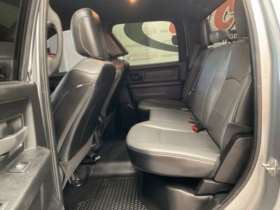 2024 RAM 3500 Tradesman Crew Cab 4x4 6'4' Box