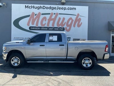 2024 RAM 3500 Tradesman Crew Cab 4x4 6'4' Box