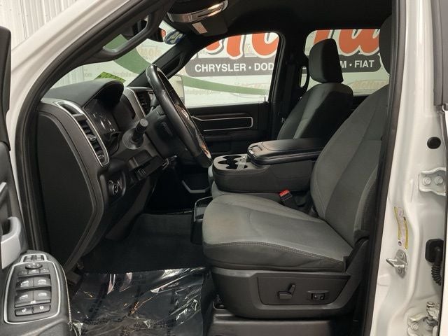 2024 RAM 3500 Big Horn Crew Cab 4x4 8' Box