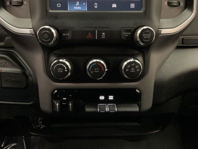 2024 RAM 3500 Big Horn Crew Cab 4x4 8' Box