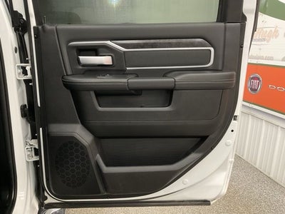 2024 RAM 3500 Big Horn Crew Cab 4x4 8' Box