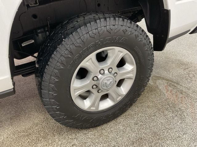 2024 RAM 3500 Big Horn Crew Cab 4x4 8' Box