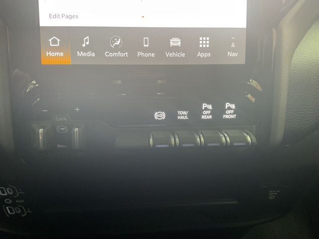 2026 RAM 2500 Laramie Crew Cab 4x4 6'4' Box