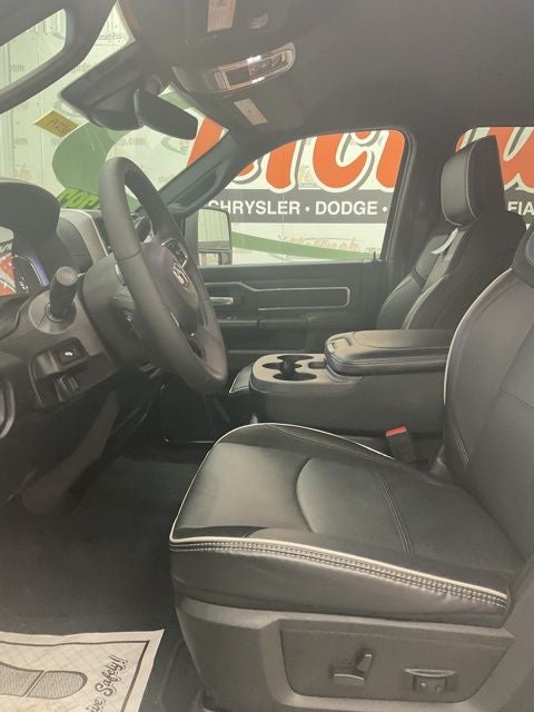 2026 RAM 2500 Laramie Crew Cab 4x4 6'4' Box