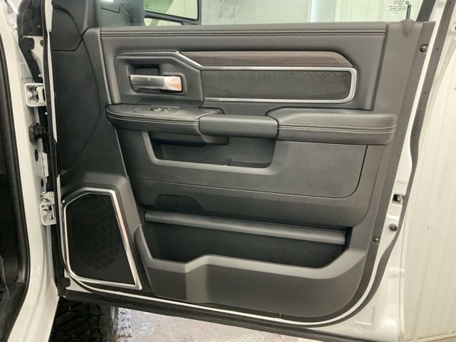 2026 RAM 2500 Laramie Crew Cab 4x4 6'4' Box