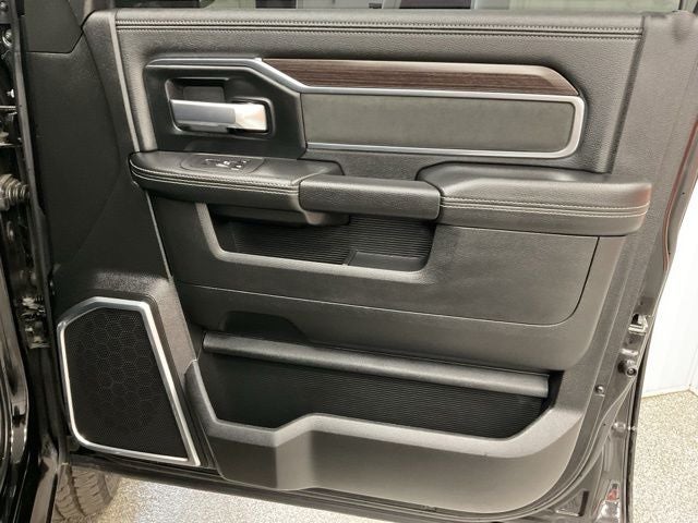 2026 RAM 2500 Laramie Crew Cab 4x4 6'4' Box