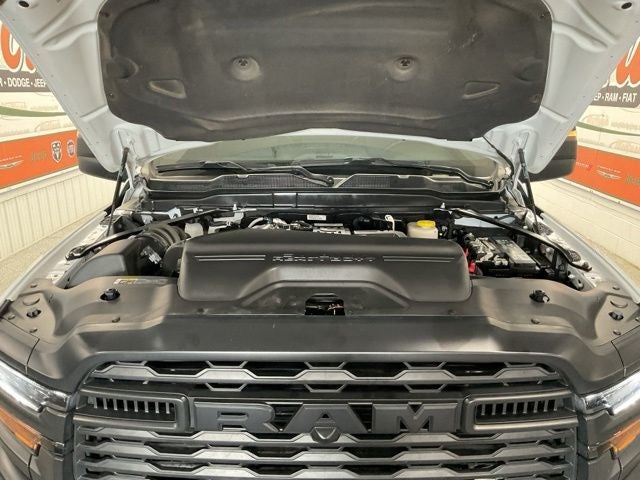 2025 RAM 3500 Tradesman Crew Cab 4x4 8' Box