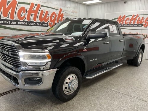 2022 RAM 3500 Laramie Crew Cab 4x4 8' Box