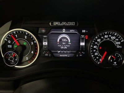 2022 RAM 3500 Laramie Crew Cab 4x4 8' Box