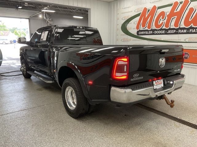 2022 RAM 3500 Laramie Crew Cab 4x4 8' Box