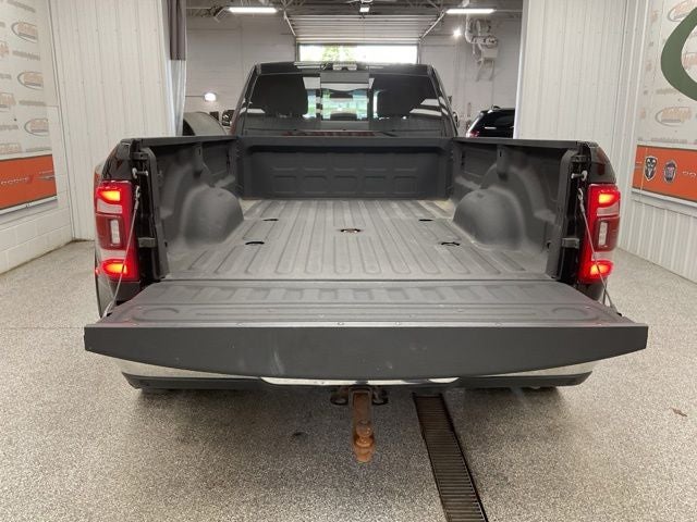 2022 RAM 3500 Laramie Crew Cab 4x4 8' Box
