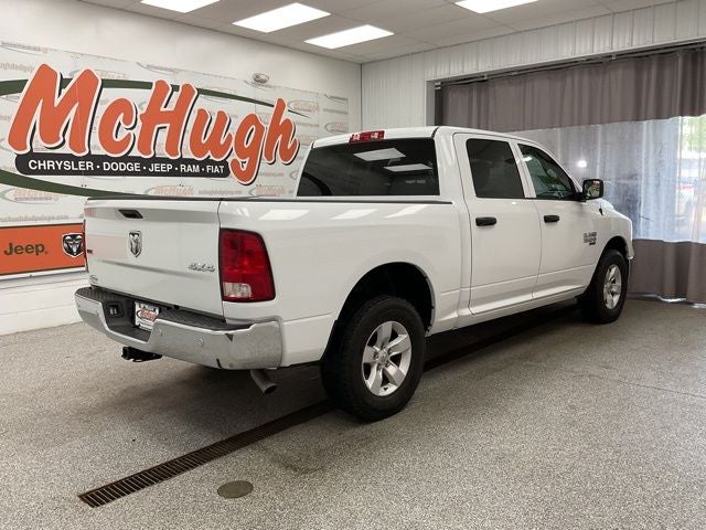 2022 RAM 1500 Classic SLT Crew Cab 4x4 5'7' Box