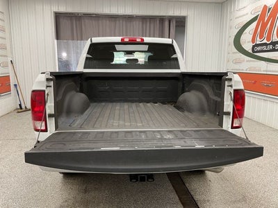 2022 RAM 1500 Classic SLT Crew Cab 4x4 5'7' Box