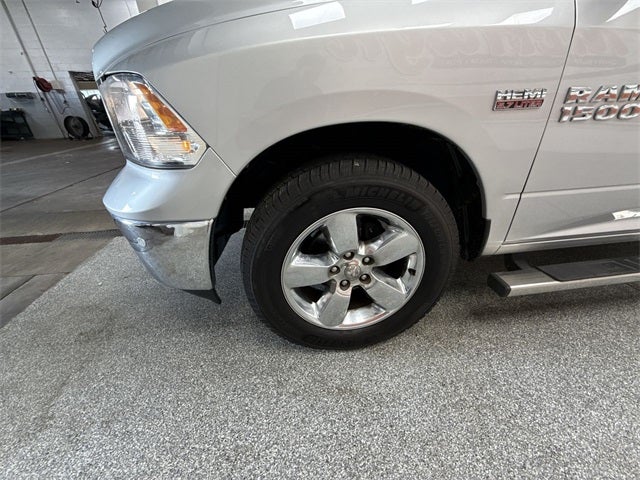 2017 RAM 1500 Big Horn Crew Cab 4x4 5'7' Box