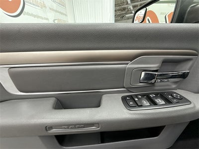 2017 RAM 1500 Big Horn Crew Cab 4x4 5'7' Box