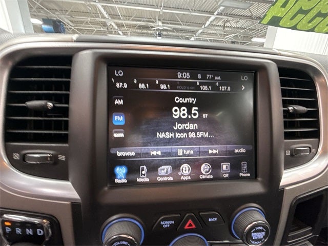 2017 RAM 1500 Big Horn Crew Cab 4x4 5'7' Box