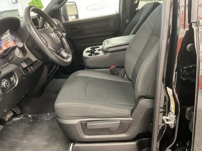 2026 RAM 2500 Tradesman Crew Cab 4x4 6'4' Box