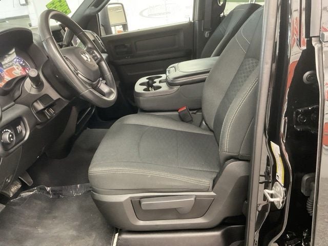 2026 RAM 2500 Tradesman Crew Cab 4x4 6'4' Box