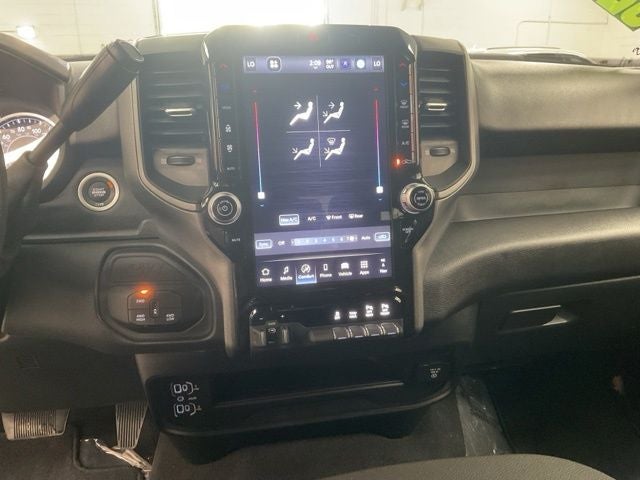 2026 RAM 2500 Tradesman Crew Cab 4x4 6'4' Box