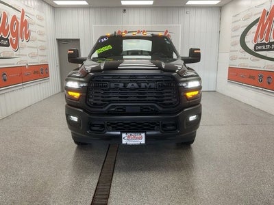 2026 RAM 2500 Tradesman Crew Cab 4x4 6'4' Box