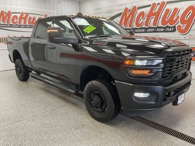 2026 RAM 2500 Tradesman Crew Cab 4x4 6'4' Box