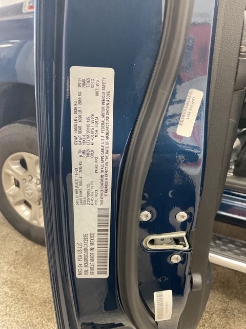 2024 RAM 2500 Big Horn Crew Cab 4x4 6'4' Box