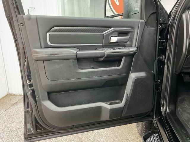 2025 RAM 2500 Big Horn Crew Cab 4x4 6'4' Box