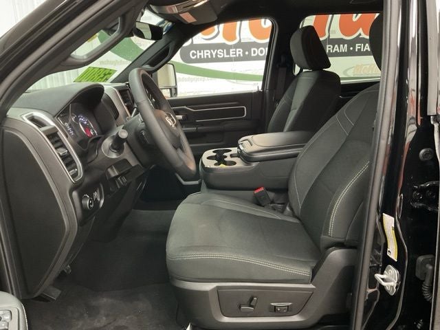 2025 RAM 2500 Big Horn Crew Cab 4x4 6'4' Box