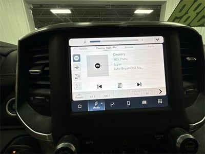 2022 RAM 2500 Laramie Crew Cab 4x4 6'4' Box