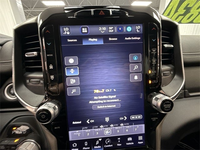 2024 RAM 2500 Laramie Crew Cab 4x4 6'4' Box