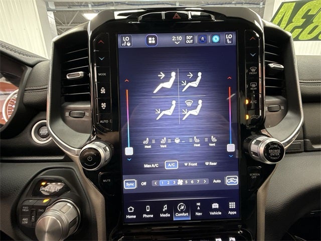 2024 RAM 2500 Laramie Crew Cab 4x4 6'4' Box