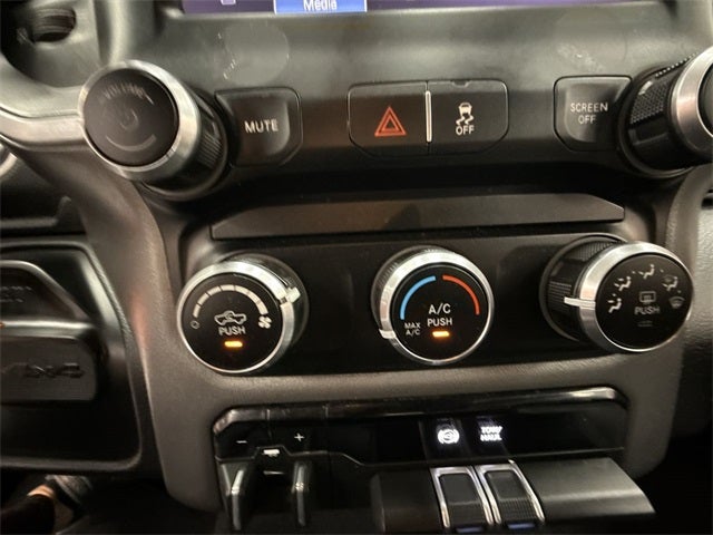 2023 RAM 2500 Big Horn Crew Cab 4x4 8' Box