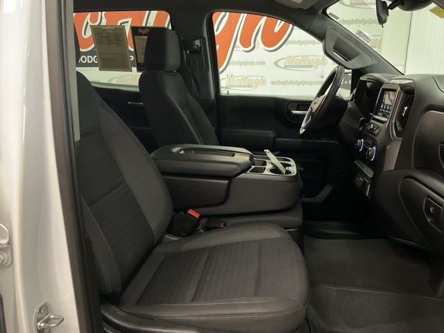 2022 Chevrolet Silverado 1500 4WD Crew Cab Short Bed Custom Trail Boss