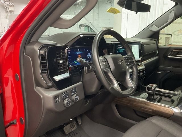 2024 Chevrolet Silverado 1500 4WD Crew Cab Short Bed LT Trail Boss
