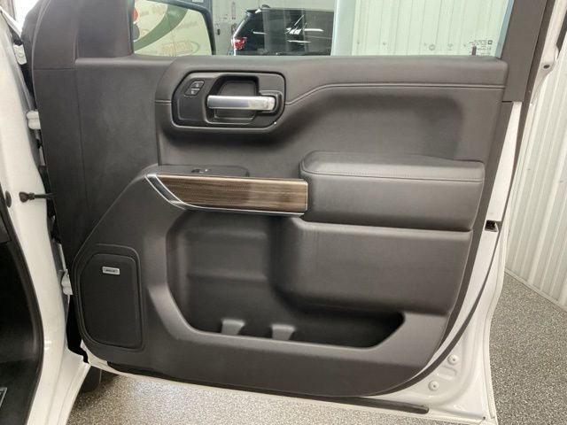 2021 Chevrolet Silverado 1500 4WD Crew Cab Short Bed RST
