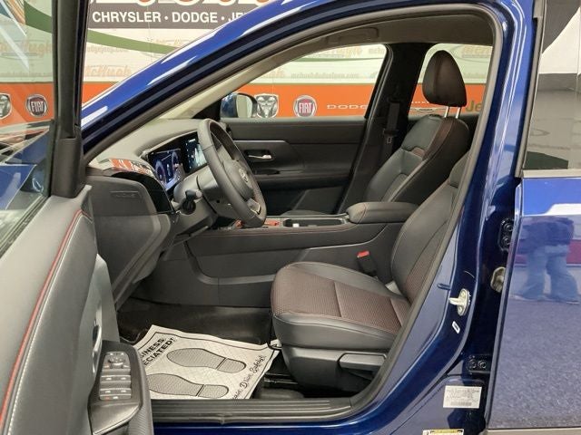 2025 Nissan Kicks SR Intelligent AWD